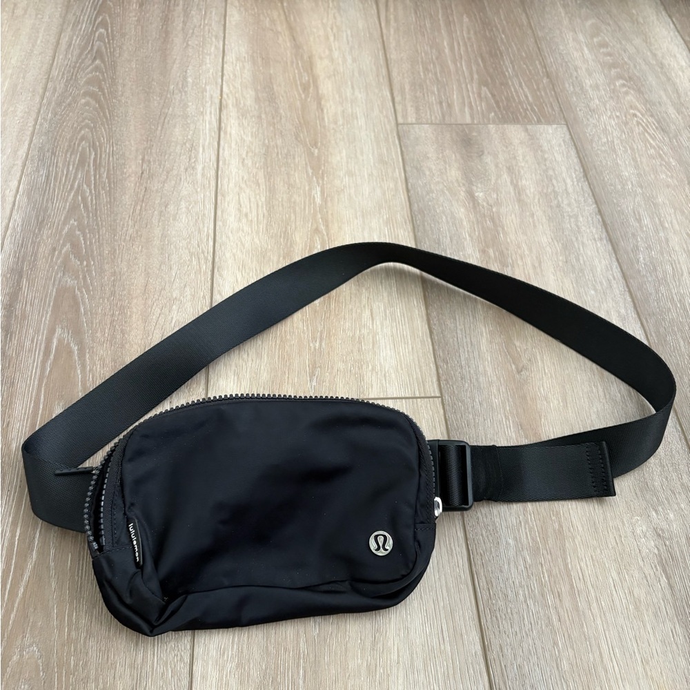 lululemon athletica Black Belt Bag Sleek Minimalist Design